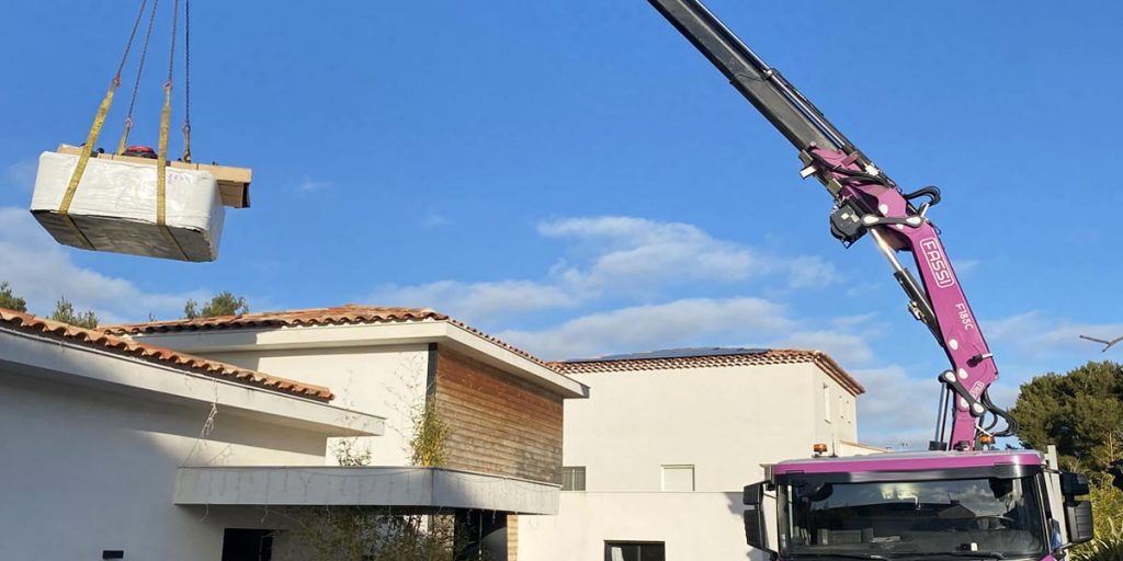 Livraison d'un jacuzzi 5 places aux Pennes Mirabeau