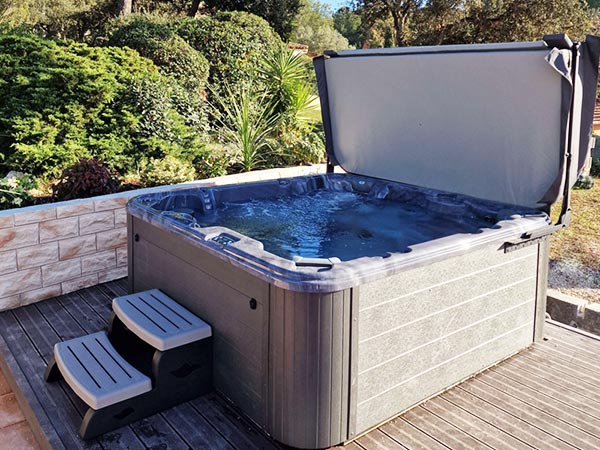 Votre jacuzzi à Six-Fours les Plages