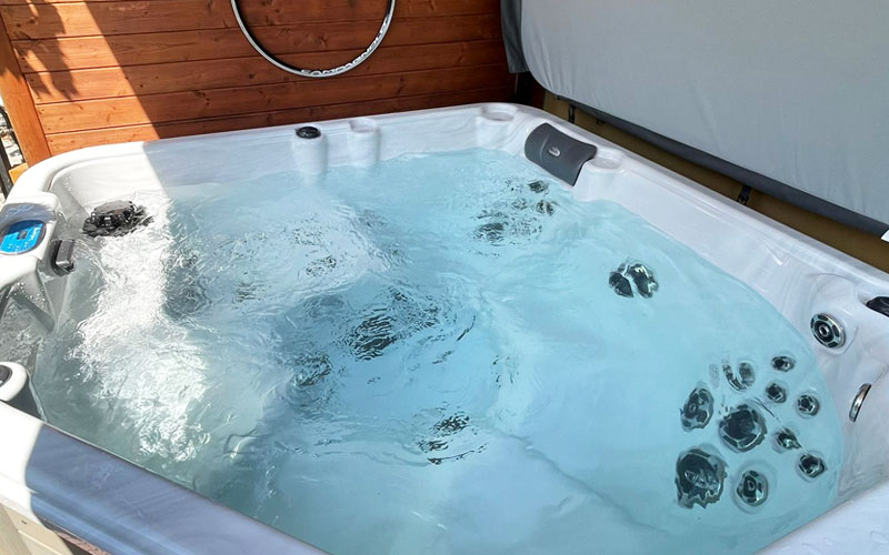 Votre jacuzzi à La Couronne ou comment réduire son stress