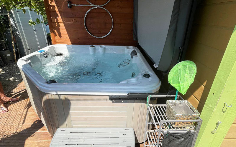 Votre jacuzzi à La Couronne 13500