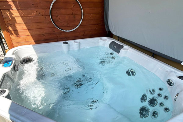 Votre jacuzzi à La Couronne ou comment réduire son stress